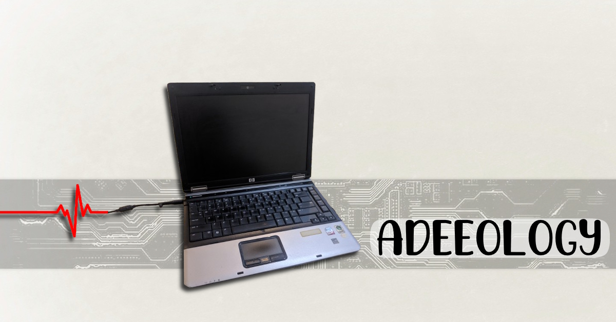 Featured image showing a dead laptop bordered by a HP-like logo with a Compaq stylised logo, denoting a dead HP Compaq product.